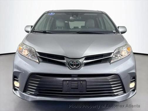 2018 Toyota Sienna XLE