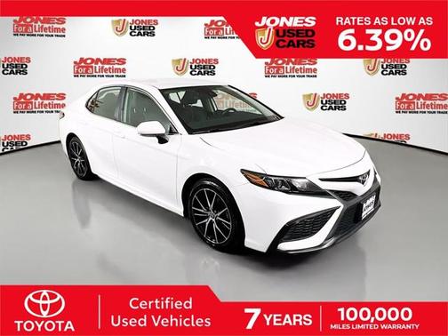 2023 Toyota Camry SE
