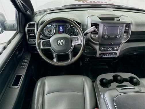 2022 RAM 2500 Tradesman Crew Cab 4x4 6'4' Box