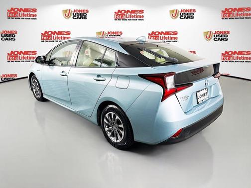 2020 Toyota Prius XLE