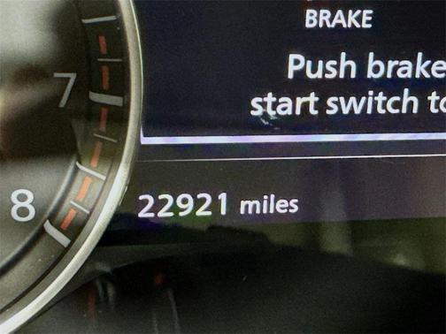 2024 Nissan Pathfinder SL FWD