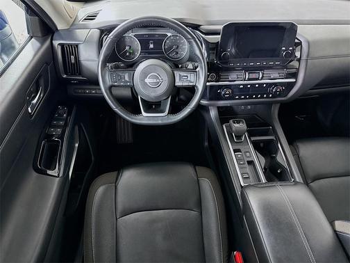 2024 Nissan Pathfinder SL FWD