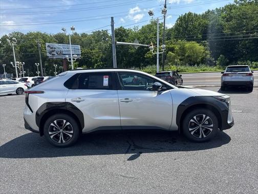 2025 Toyota bZ4X XLE