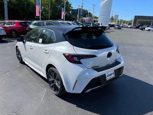 Wind Chill Prl/ 2026 Toyota Corolla XSE