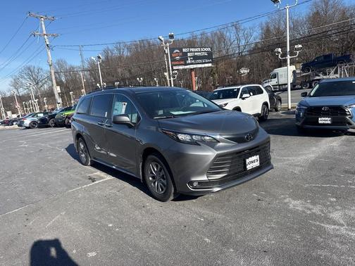 2026 Toyota Sienna XLE