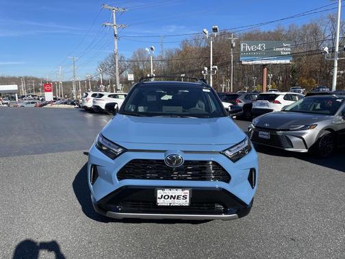 2025 Toyota RAV4 Hybrid SE