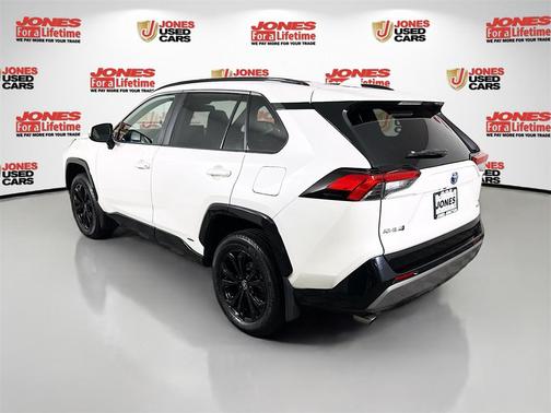 2022 Toyota RAV4 Hybrid SE