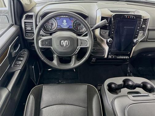 2024 RAM 2500 Laramie Crew Cab 4x4 6'4' Box