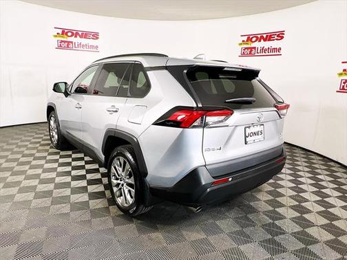 2020 Toyota RAV4 XLE Premium