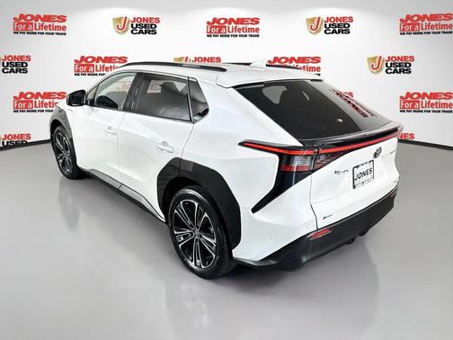 Wind Chill Pearl 2024 Toyota bZ4X Limited