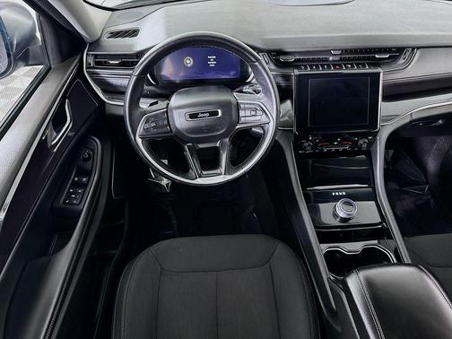 2022 Jeep Grand Cherokee L Laredo