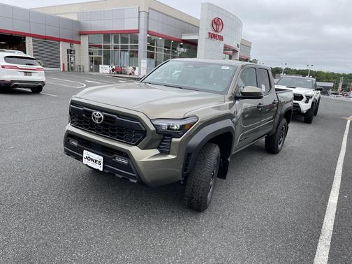 2025 Toyota Tacoma TRD Off Road