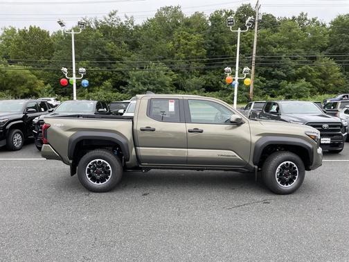 2025 Toyota Tacoma TRD Off Road
