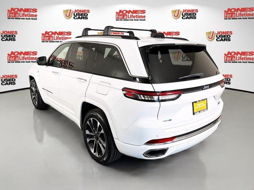 2022 Jeep Grand Cherokee 4xe Overland