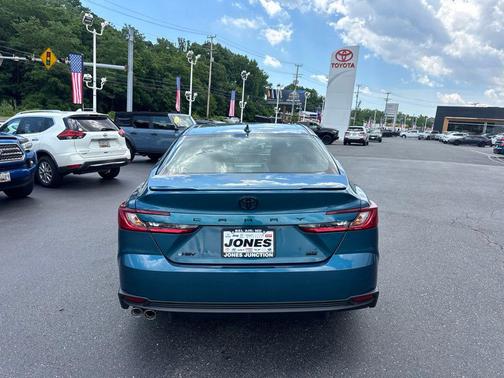 Ocean 2026 Toyota Camry SE