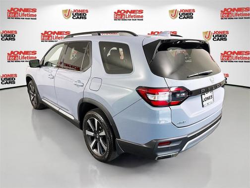 2024 Honda Pilot Touring 8-Passenger