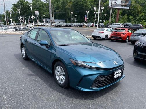 Ocean 2026 Toyota Camry LE