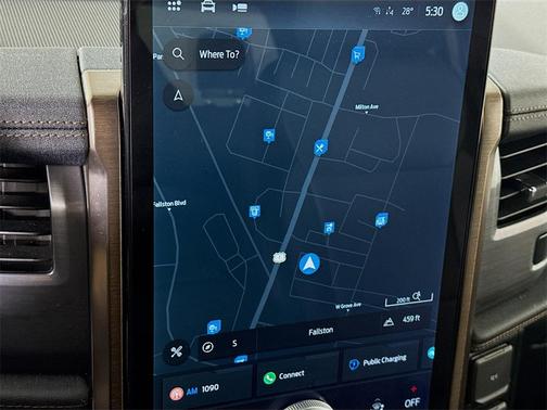 2022 Ford F-150 Lightning LARIAT