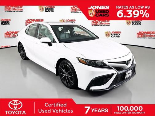 2022 Toyota Camry SE