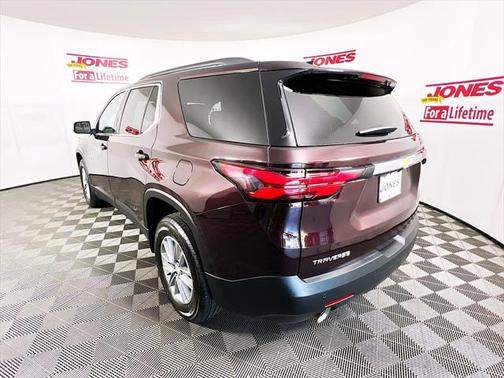 2022 Chevrolet Traverse LT Cloth