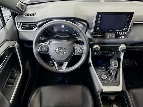 2020 Toyota RAV4 Hybrid SE