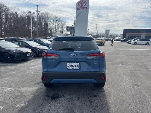 2026 Toyota Corolla Cross XLE