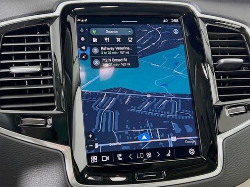 2025 Volvo XC90 B6 Plus 7-Seater
