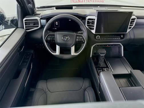 2025 Toyota Tundra Hybrid Platinum