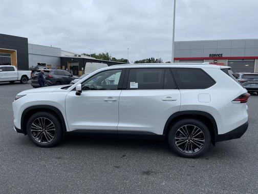 2025 Toyota Grand Highlander Hybrid Limited MAX