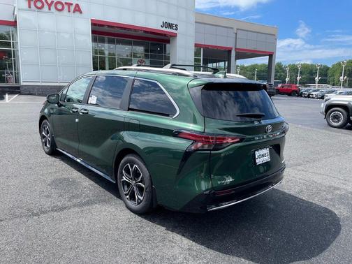 Cypress 2026 Toyota Sienna Platinum
