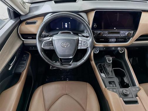 2024 Toyota Grand Highlander Platinum