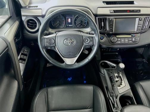 2017 Toyota RAV4 Platinum