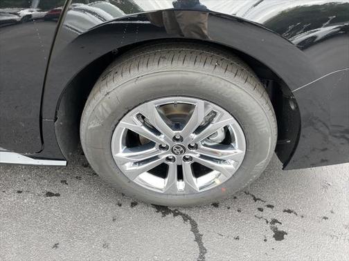 2024 Toyota Sienna Platinum