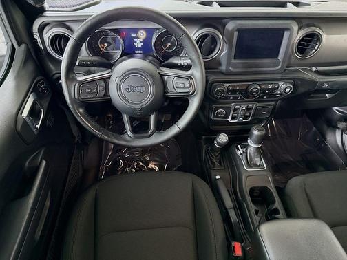 2021 Jeep Gladiator Sport