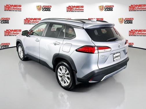 Sonic Silver 2022 Toyota Corolla Cross LE
