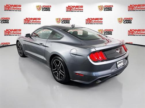 2022 Ford Mustang EcoBoost