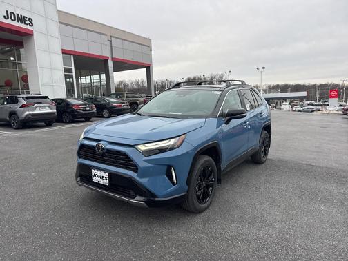 2025 Toyota RAV4 Hybrid SE