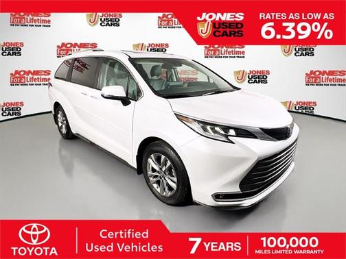 2022 Toyota Sienna Limited 7-Passenger
