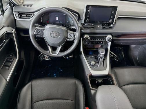 Silver Sky Metallic 2020 Toyota RAV4 Hybrid Limited