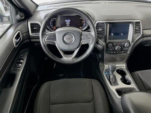 2018 Jeep Grand Cherokee Laredo E