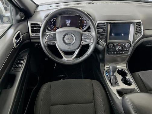 2018 Jeep Grand Cherokee Laredo E
