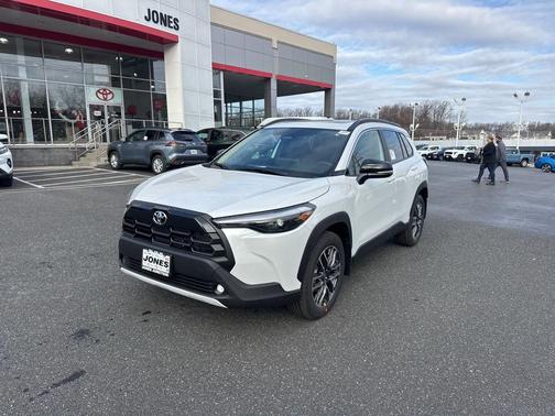 2026 Toyota Corolla Cross XLE