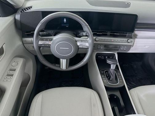 Abyss Black Pearl 2025 Hyundai KONA SEL