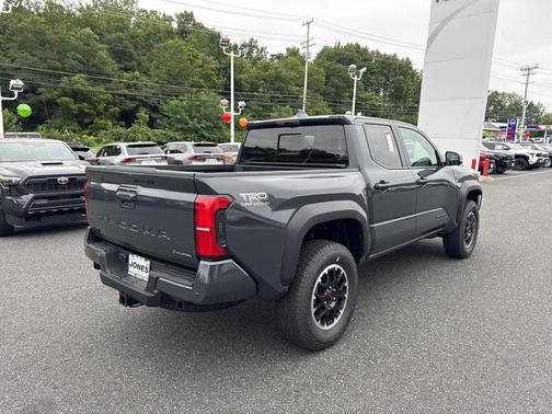 2025 Toyota Tacoma TRD Off Road