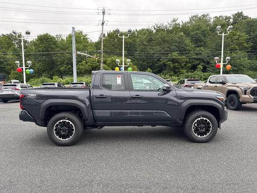 2025 Toyota Tacoma TRD Off Road
