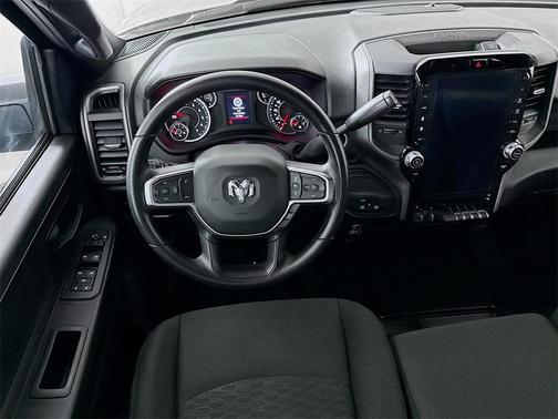 2025 RAM 2500 Tradesman Crew Cab 4x4 6'4' Box