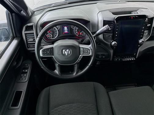 2025 RAM 2500 Tradesman Crew Cab 4x4 6'4' Box