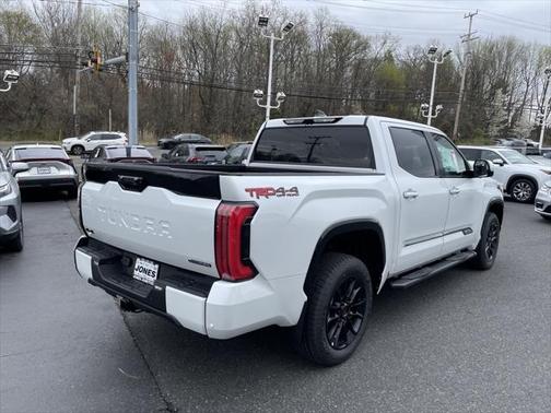 2025 Toyota Tundra Hybrid Platinum