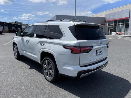 2025 Toyota Sequoia Base