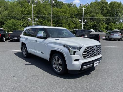 2025 Toyota Sequoia Base